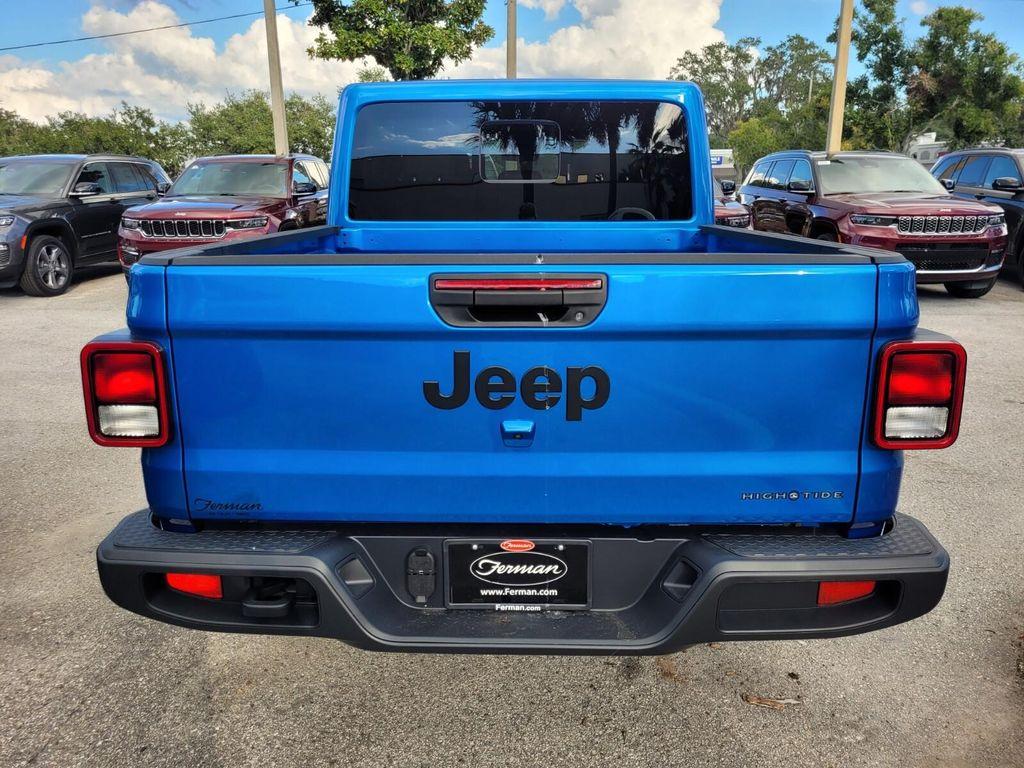 new 2025 Jeep Gladiator car, priced at $43,001