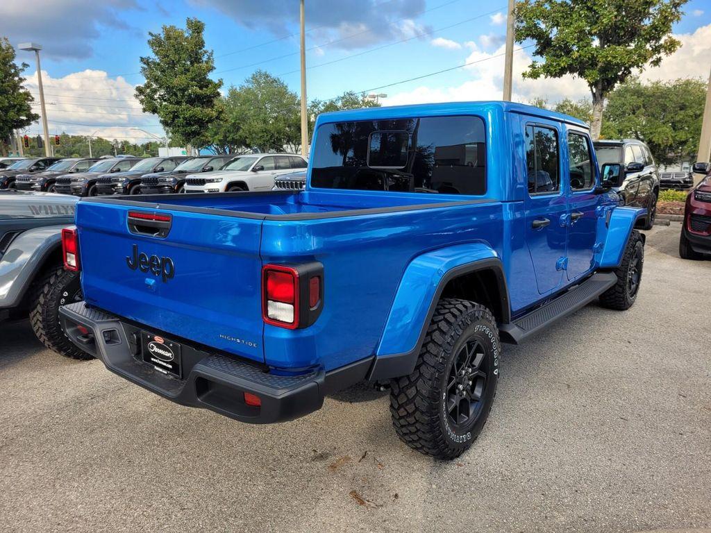 new 2025 Jeep Gladiator car, priced at $43,001