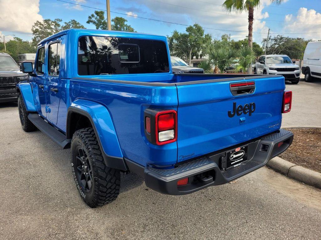 new 2025 Jeep Gladiator car, priced at $43,001