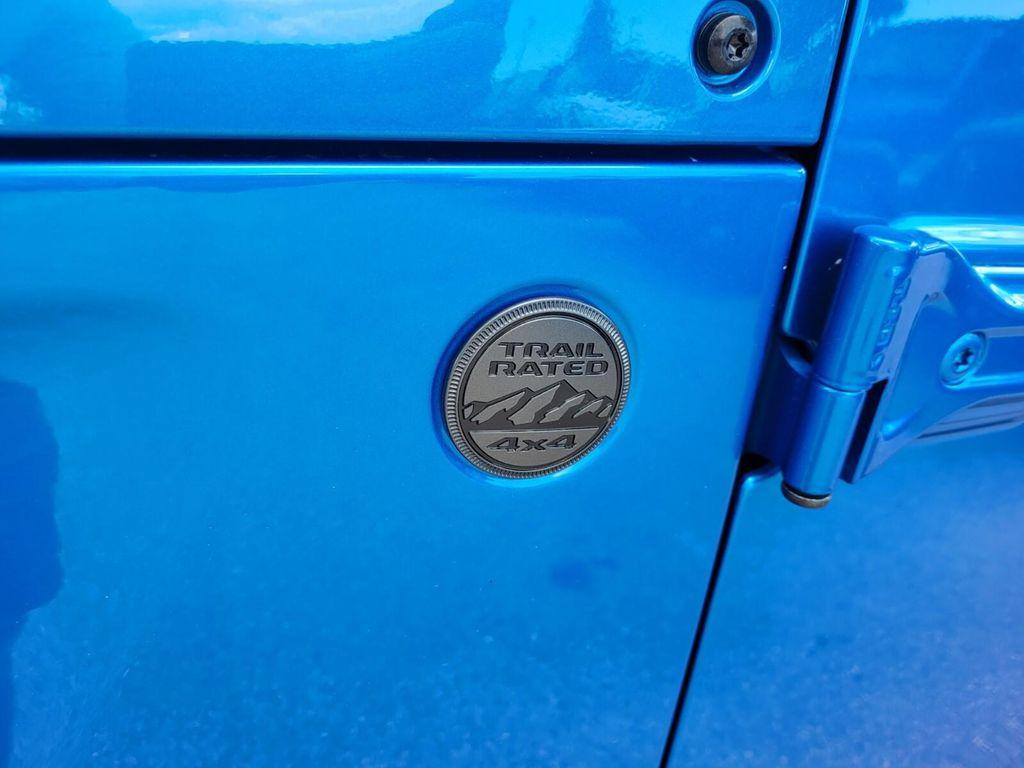 new 2025 Jeep Gladiator car, priced at $43,001