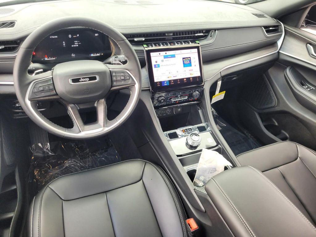 new 2025 Jeep Grand Cherokee car, priced at $42,843