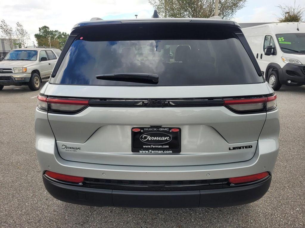 new 2025 Jeep Grand Cherokee car, priced at $42,843