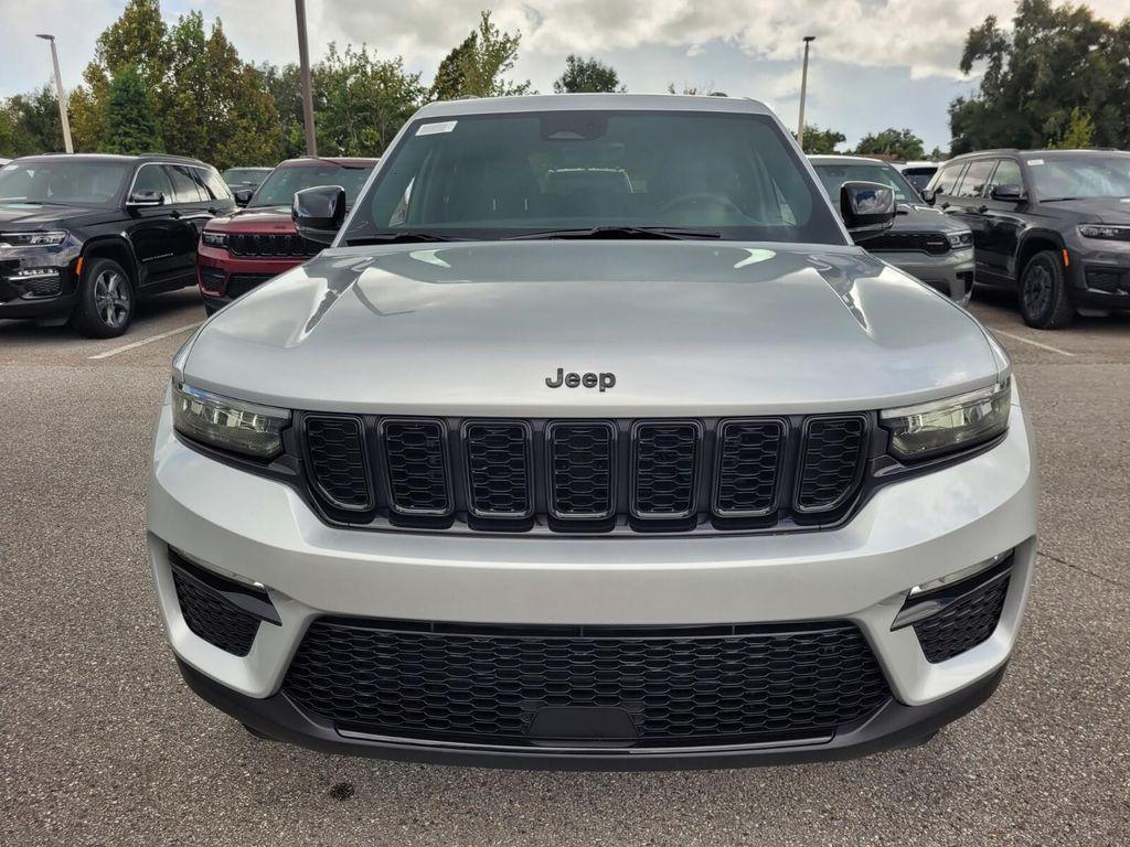 new 2025 Jeep Grand Cherokee car, priced at $42,843