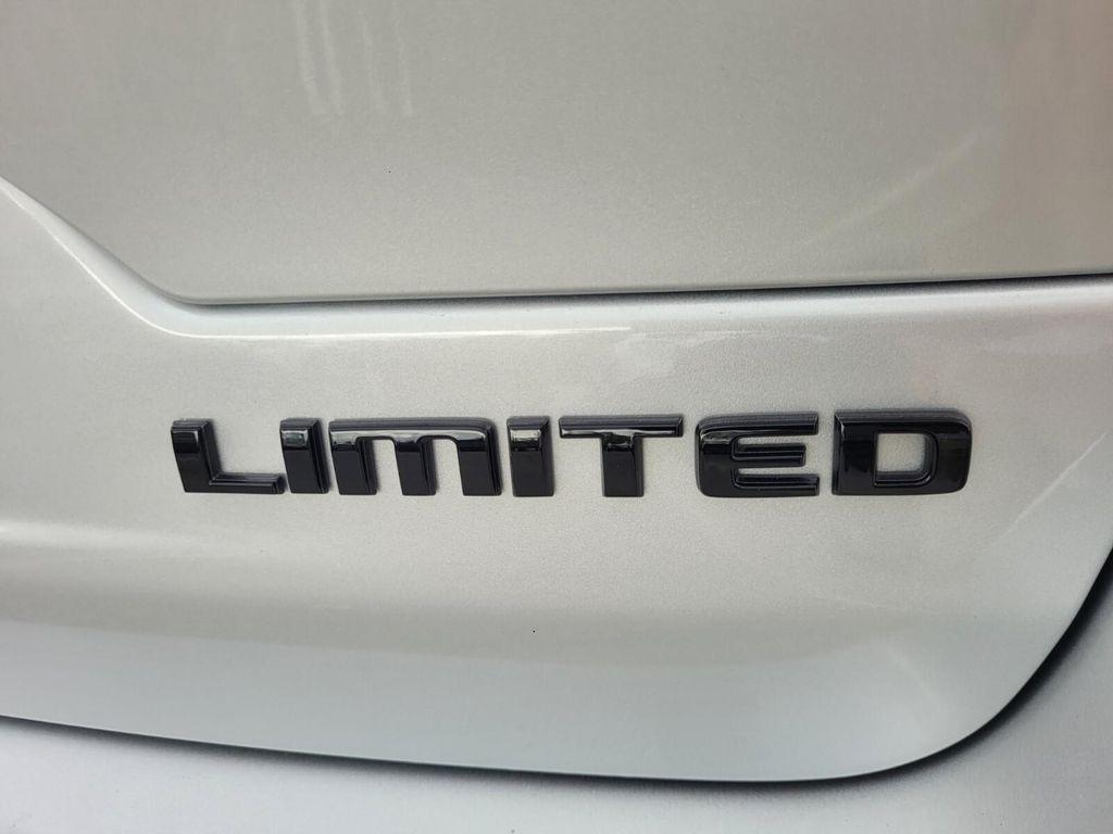 new 2025 Jeep Grand Cherokee car, priced at $42,843