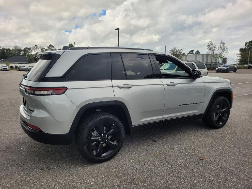 new 2025 Jeep Grand Cherokee car, priced at $42,843