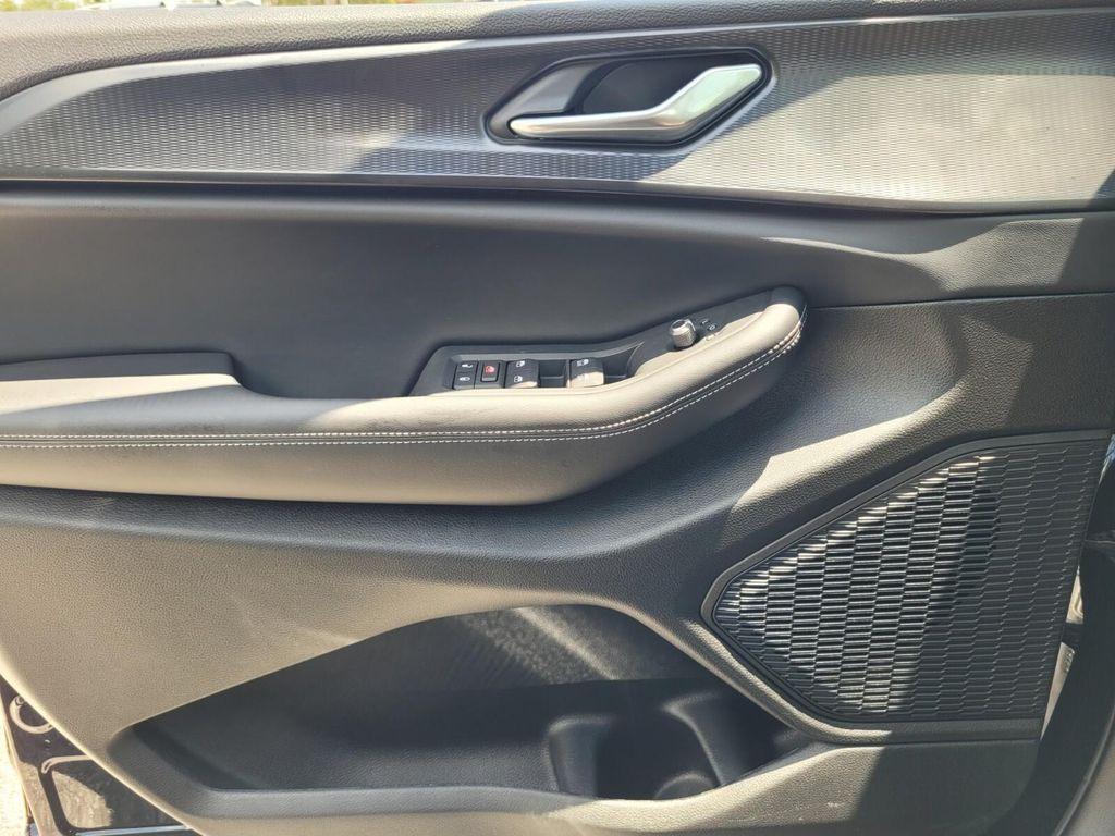 new 2025 Jeep Grand Cherokee L car, priced at $39,022