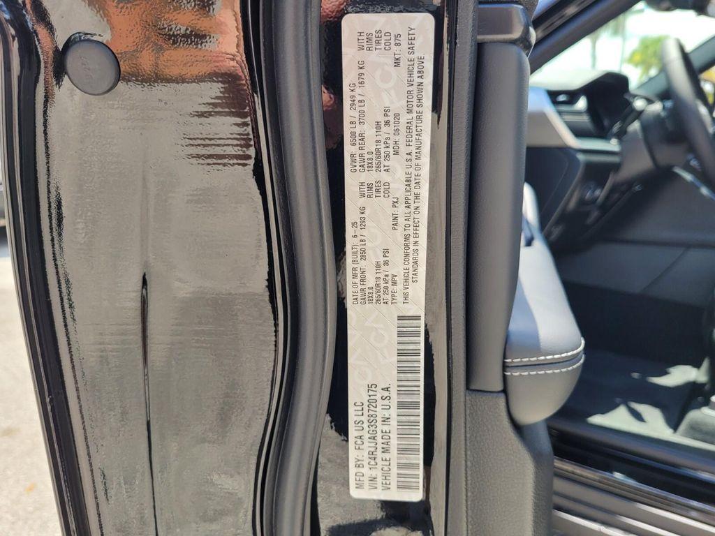 new 2025 Jeep Grand Cherokee L car, priced at $39,022