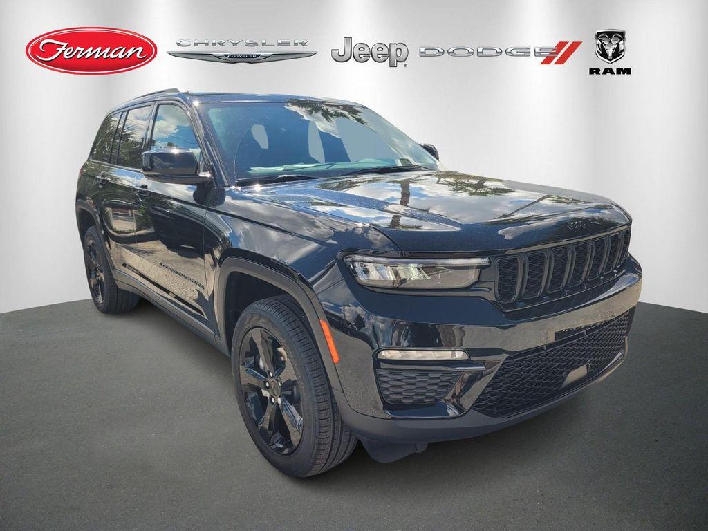 new 2025 Jeep Grand Cherokee car, priced at $44,142