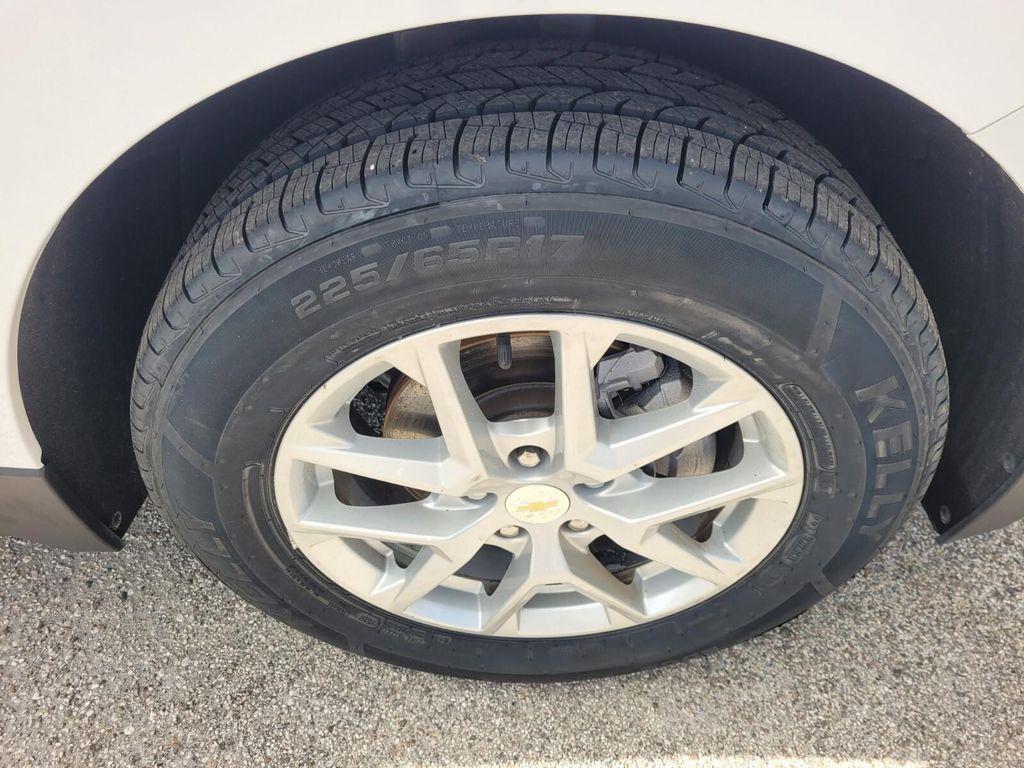 used 2024 Chevrolet Equinox car, priced at $18,850