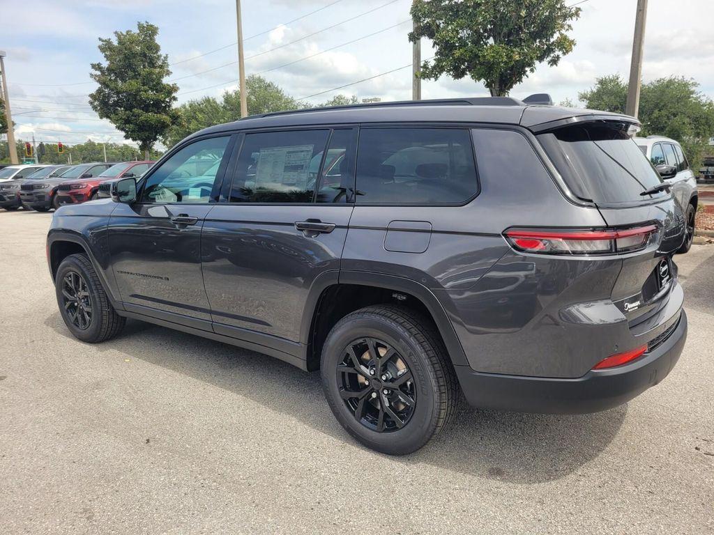 new 2025 Jeep Grand Cherokee L car, priced at $40,923
