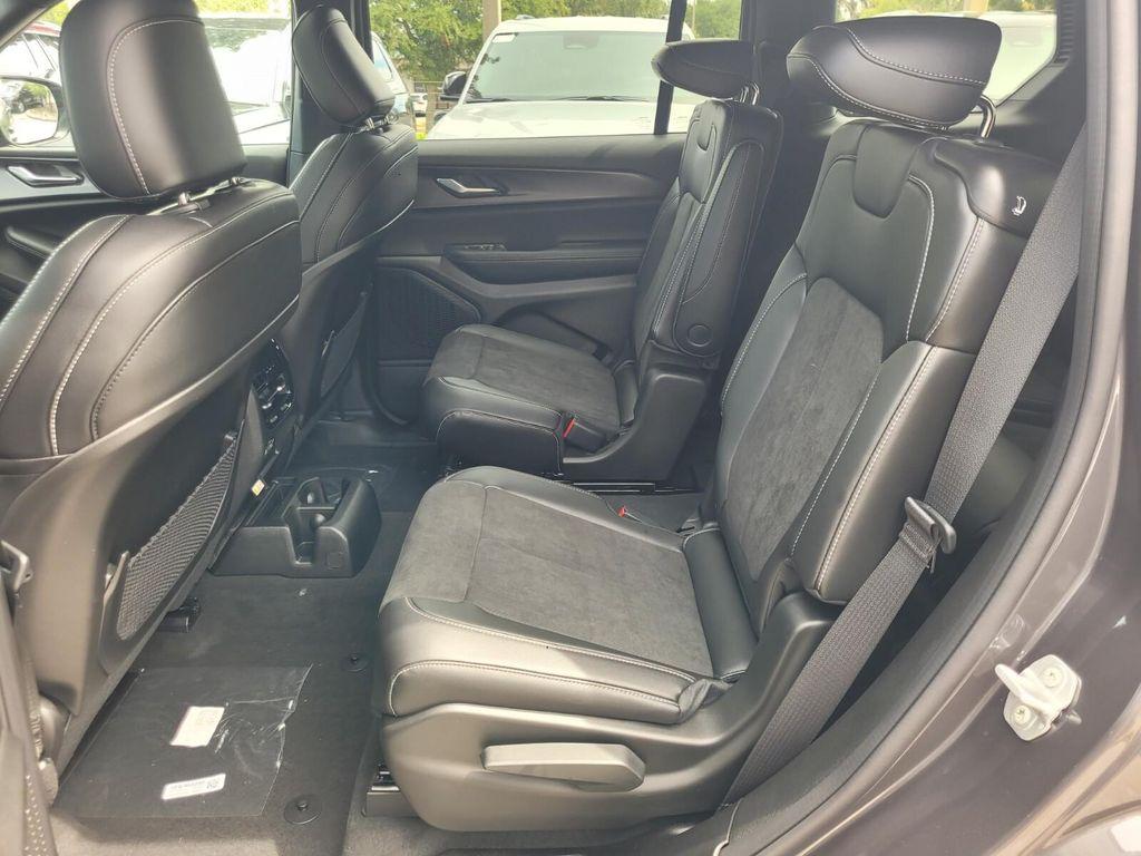 new 2025 Jeep Grand Cherokee L car, priced at $40,923