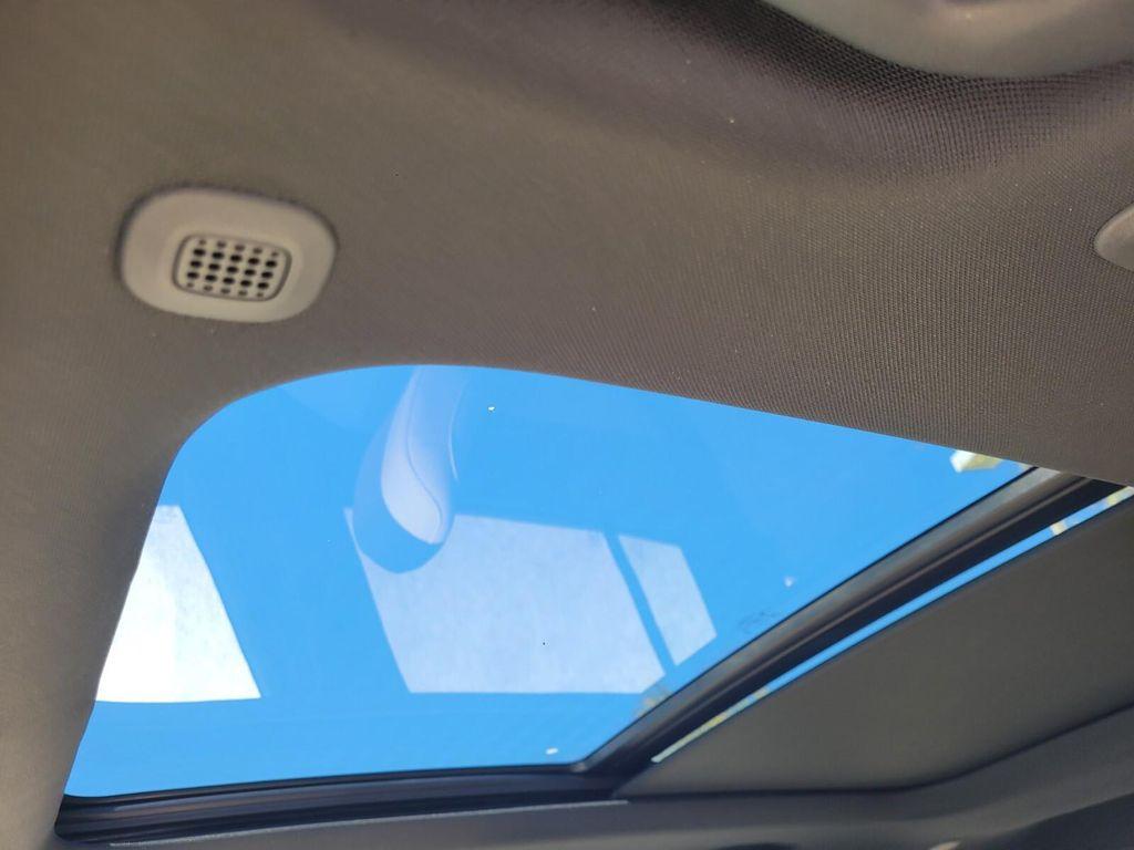 new 2025 Jeep Grand Cherokee car, priced at $43,097