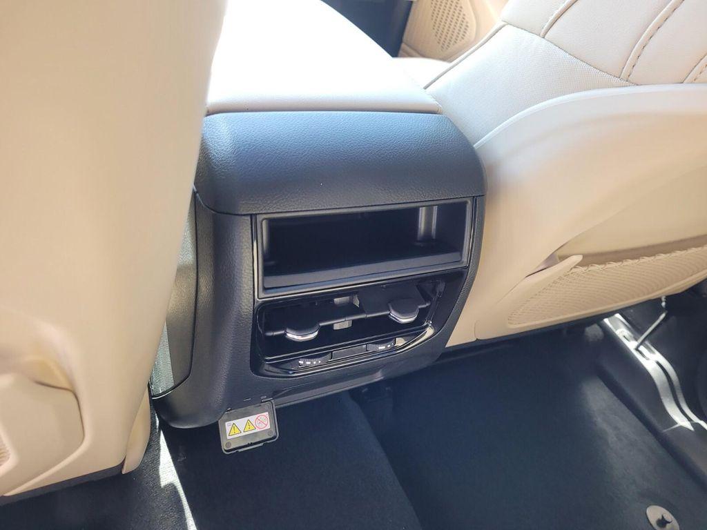 new 2025 Jeep Grand Cherokee car, priced at $43,097