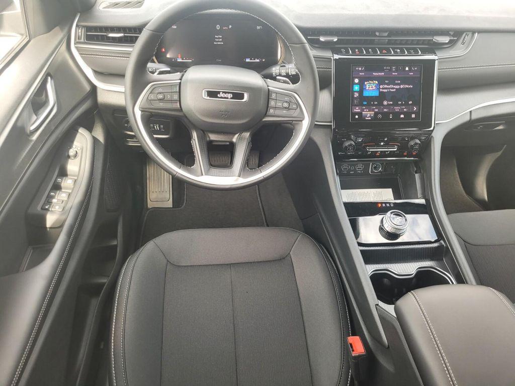 new 2025 Jeep Grand Cherokee L car, priced at $38,094