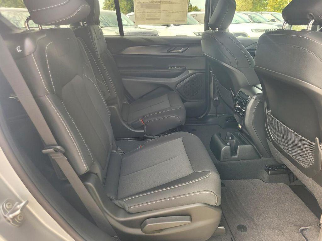 new 2025 Jeep Grand Cherokee L car, priced at $38,094