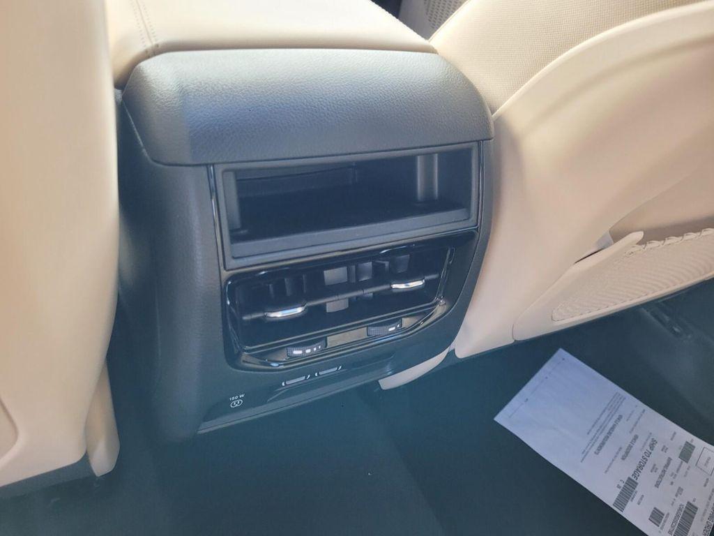 new 2025 Jeep Grand Cherokee car, priced at $44,154