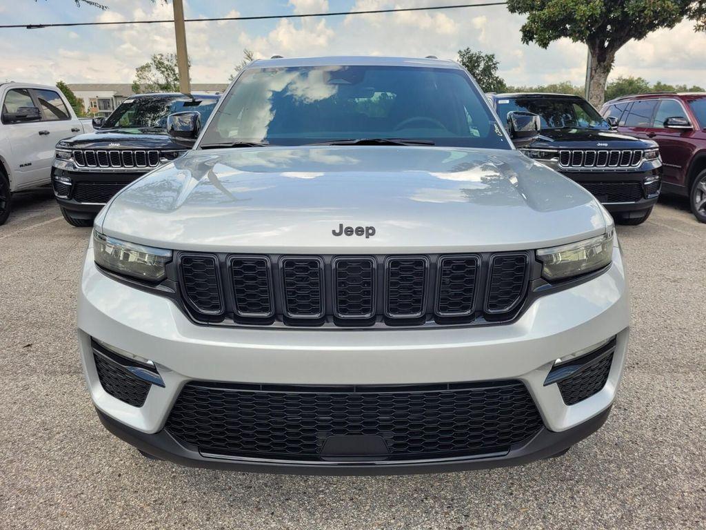 new 2025 Jeep Grand Cherokee car, priced at $41,401