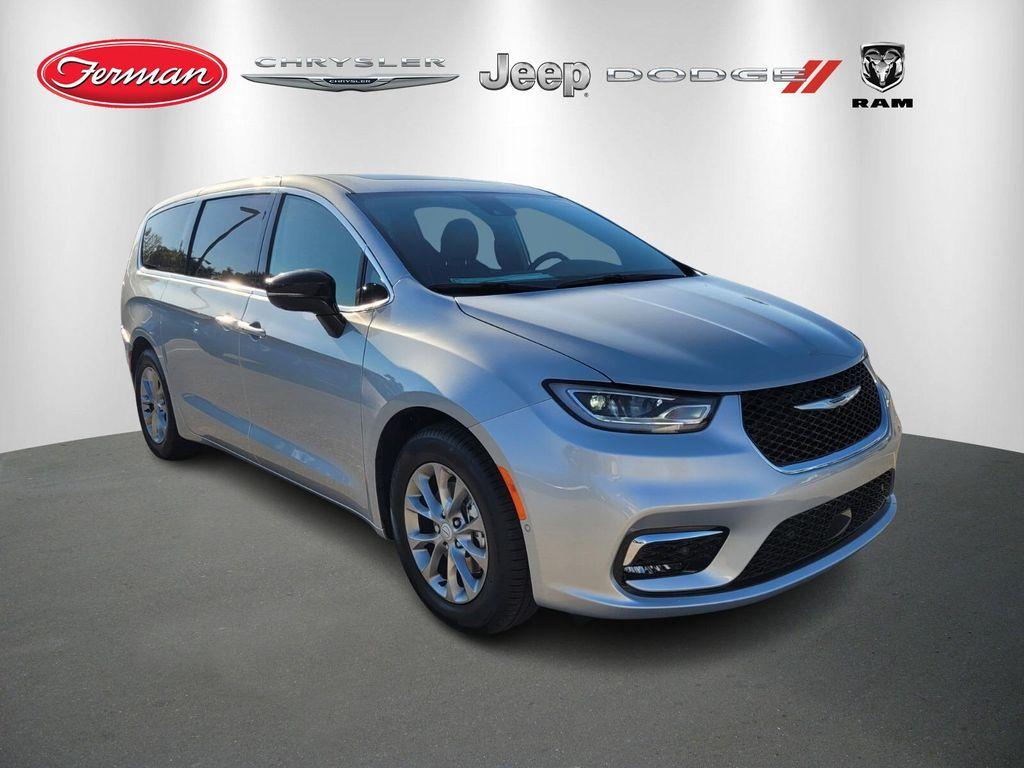 new 2026 Chrysler Pacifica car, priced at $47,763