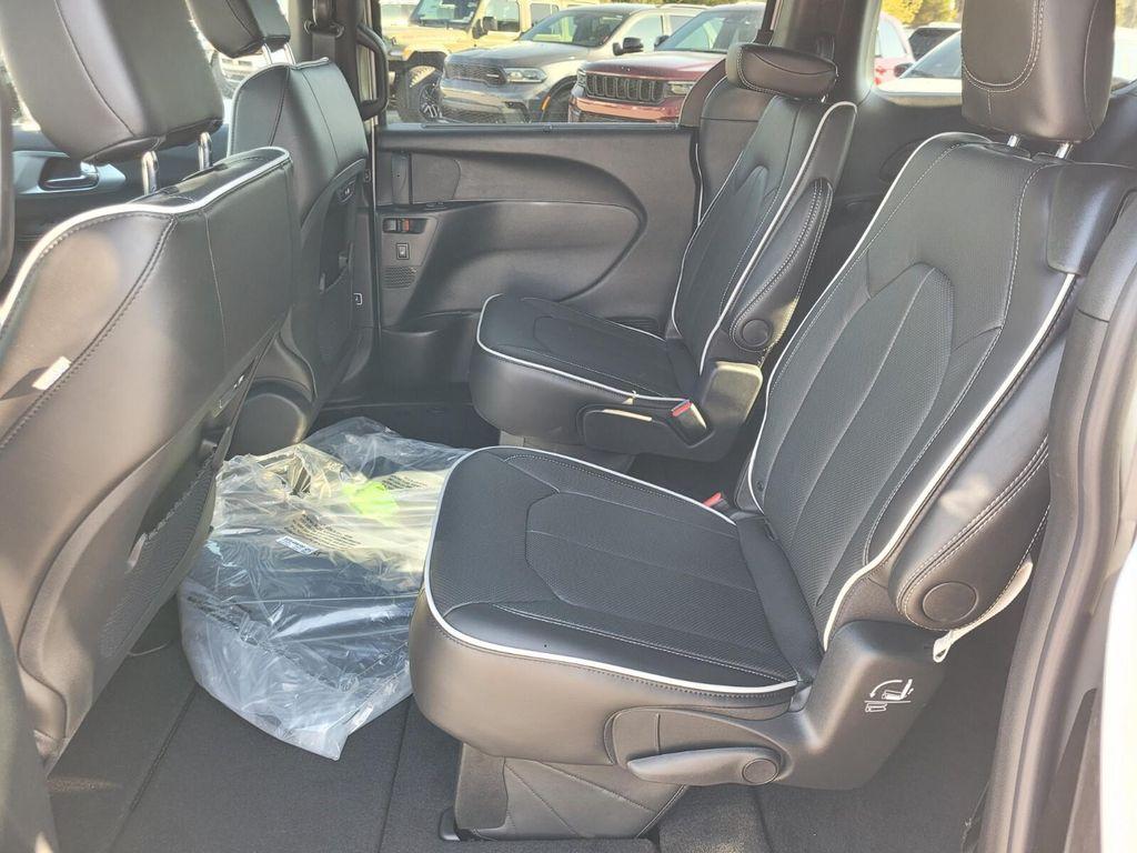 new 2026 Chrysler Pacifica car, priced at $47,763