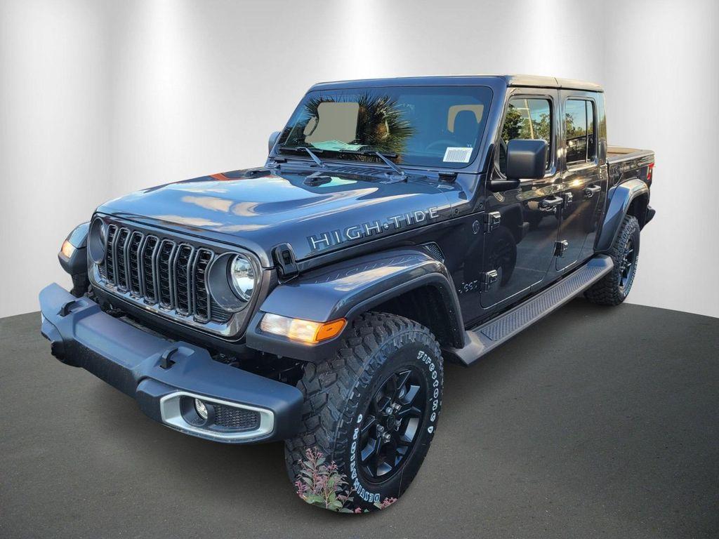 new 2025 Jeep Gladiator car, priced at $43,001