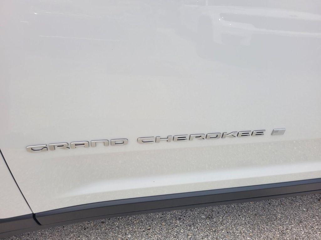 new 2025 Jeep Grand Cherokee car, priced at $44,659