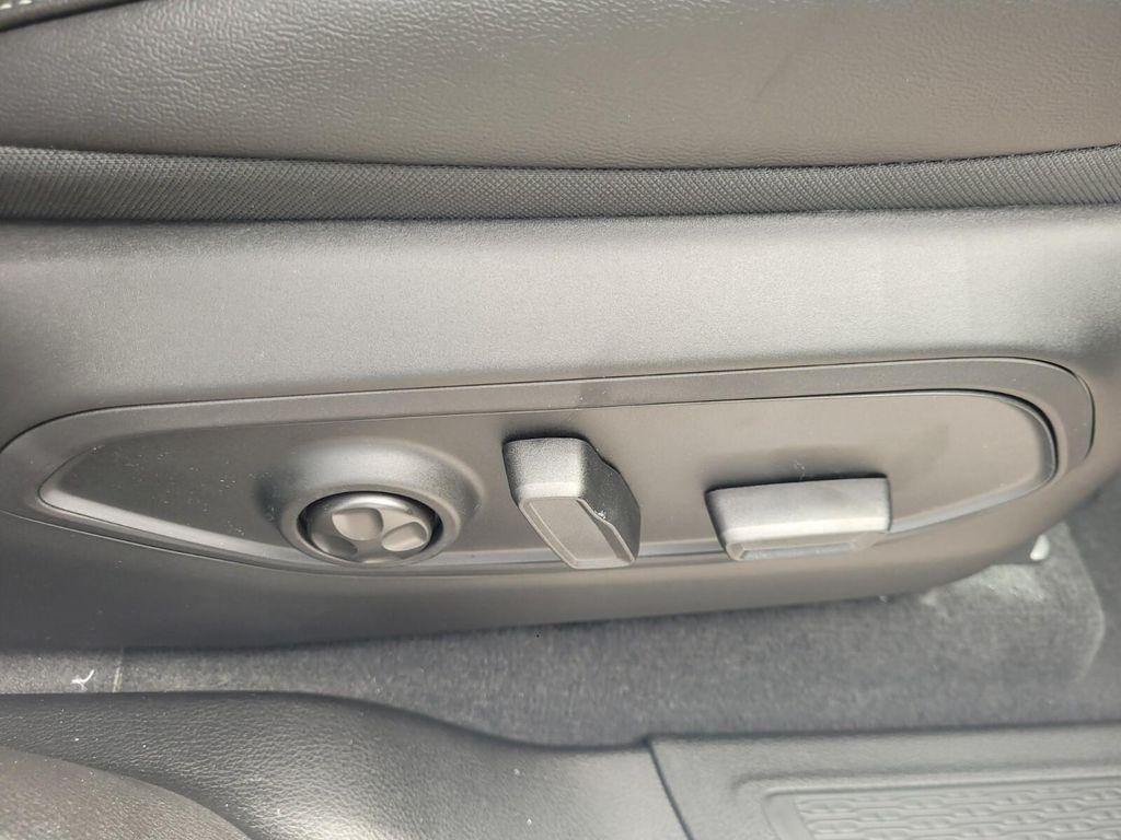 new 2025 Jeep Grand Cherokee car, priced at $44,659