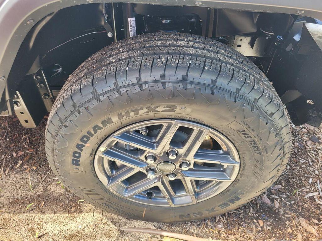 new 2025 Jeep Wrangler car, priced at $40,374