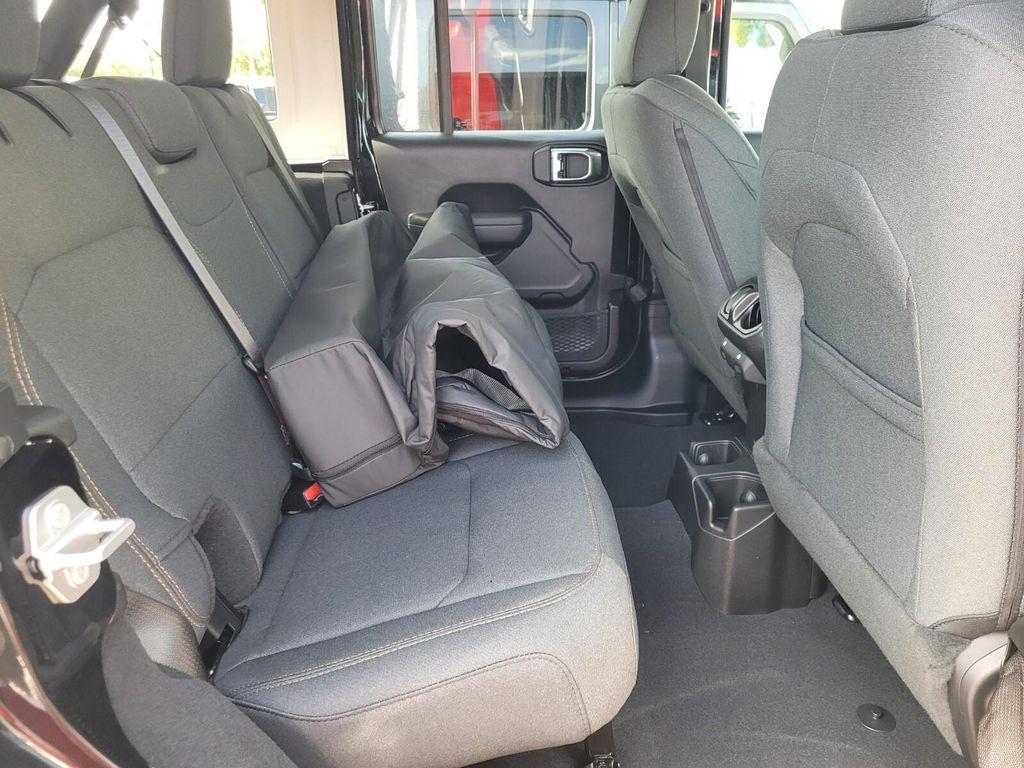 new 2025 Jeep Wrangler car, priced at $40,374