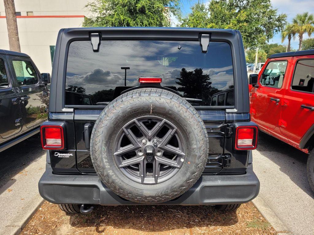 new 2025 Jeep Wrangler car, priced at $40,374