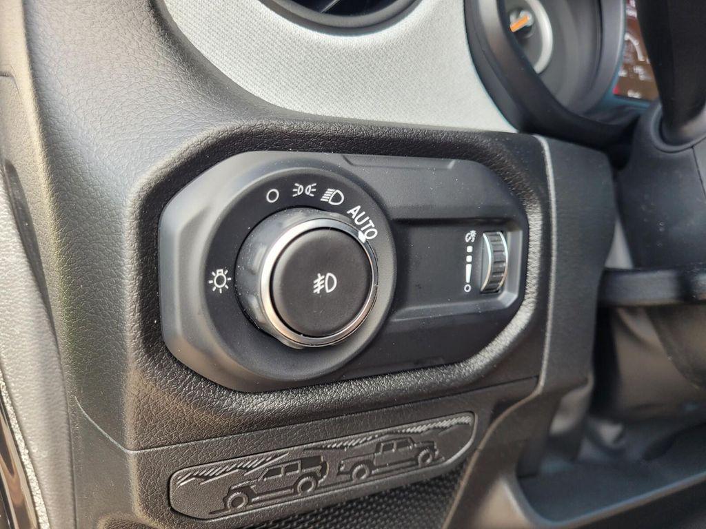 new 2025 Jeep Wrangler car, priced at $40,374