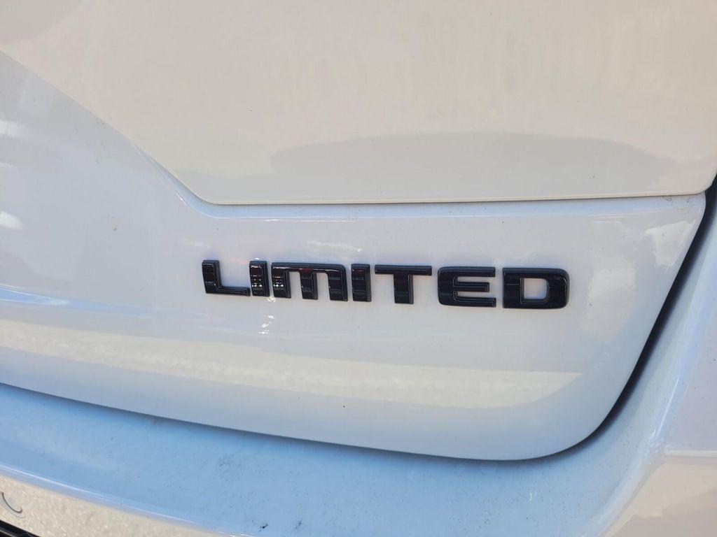 new 2025 Jeep Grand Cherokee car, priced at $40,897