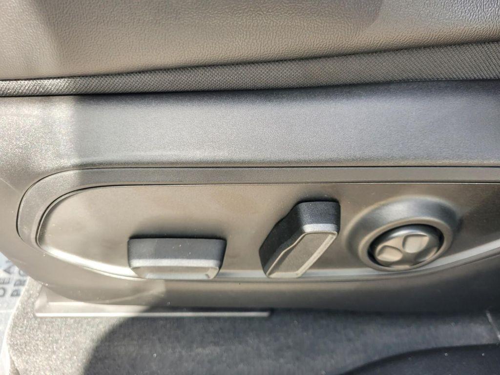 new 2025 Jeep Grand Cherokee L car, priced at $40,413