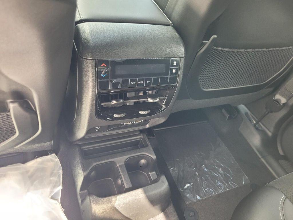 new 2025 Jeep Grand Cherokee L car, priced at $40,413