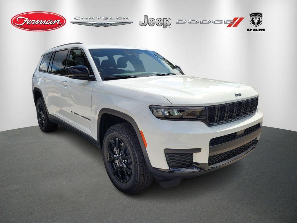 new 2025 Jeep Grand Cherokee L car, priced at $42,251