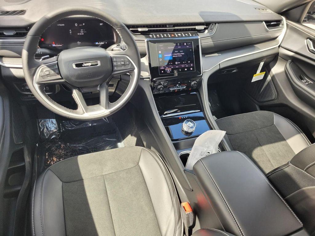 new 2025 Jeep Grand Cherokee L car, priced at $40,413