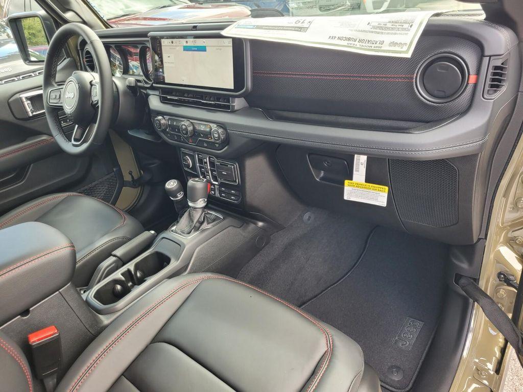 new 2025 Jeep Gladiator car, priced at $54,612