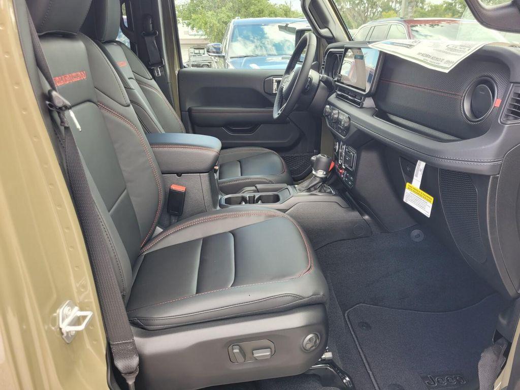 new 2025 Jeep Gladiator car, priced at $54,612