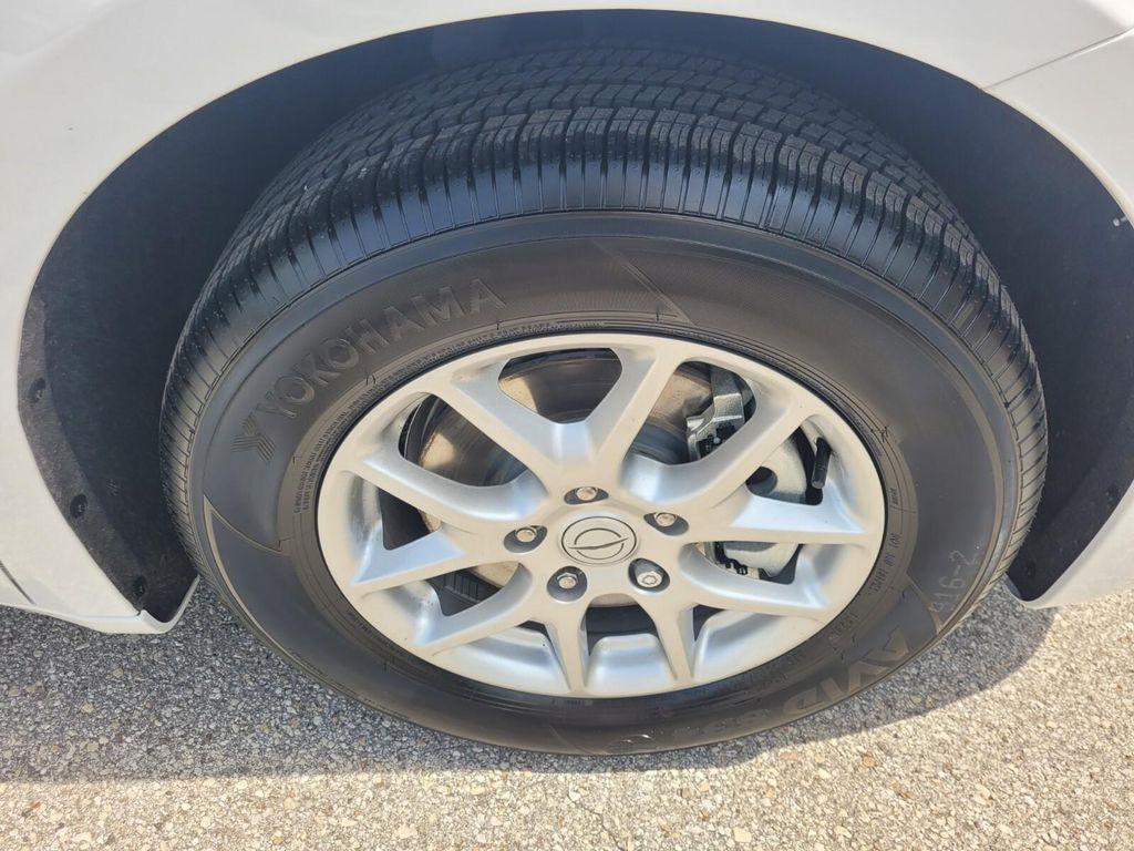 new 2026 Chrysler Pacifica car, priced at $41,160