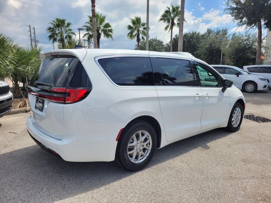 new 2026 Chrysler Pacifica car, priced at $41,160