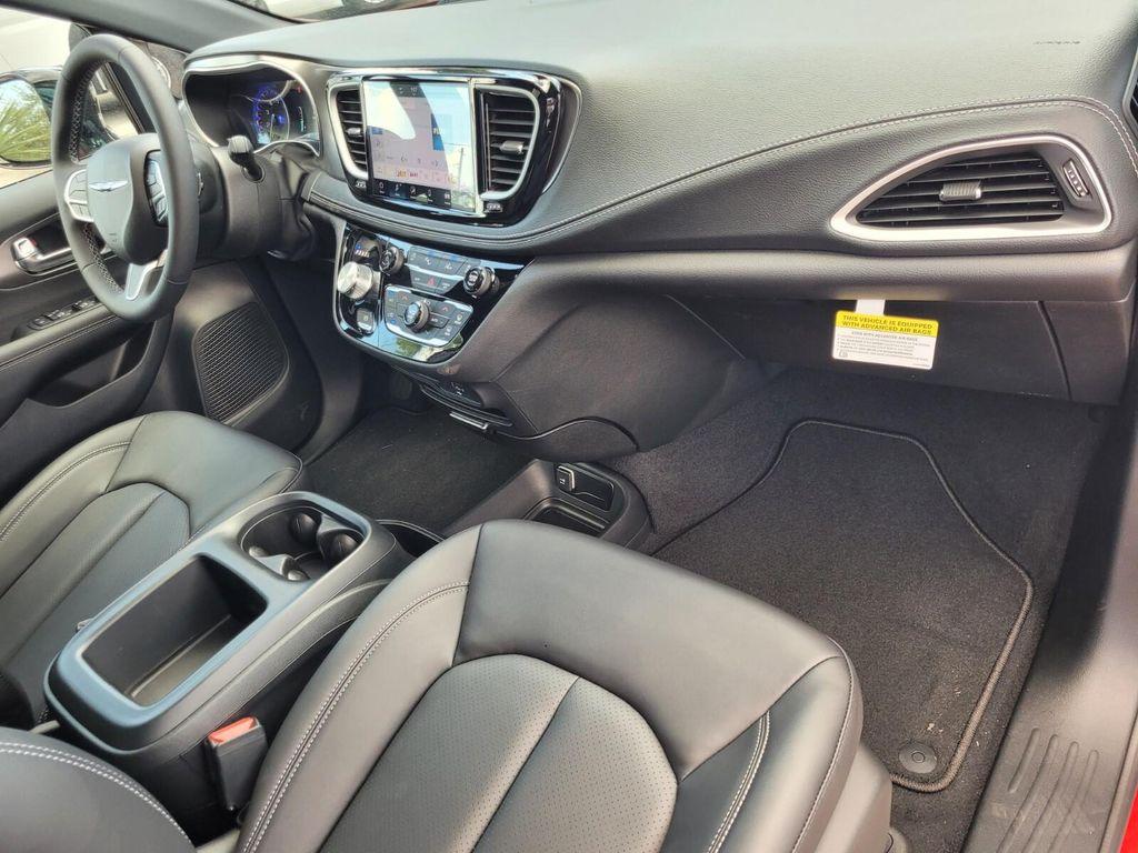 new 2026 Chrysler Pacifica car, priced at $44,569