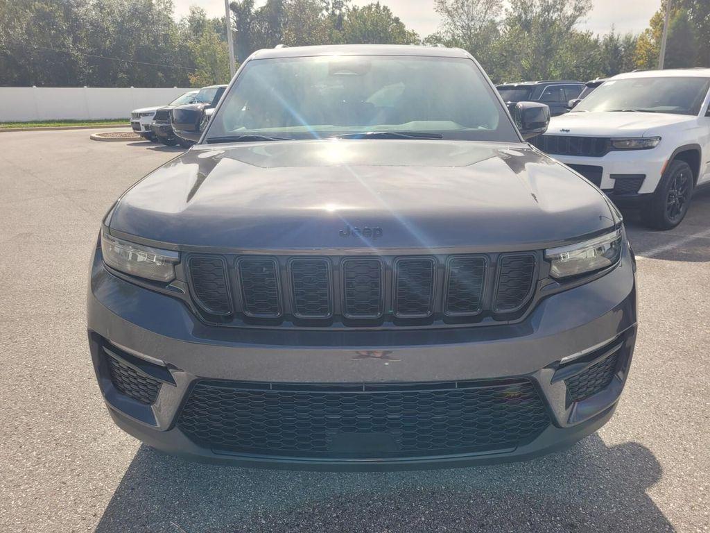 new 2025 Jeep Grand Cherokee car, priced at $42,843