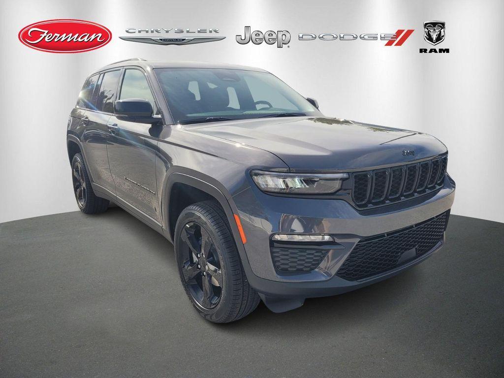 new 2025 Jeep Grand Cherokee car, priced at $42,843