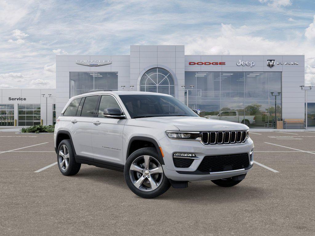 new 2025 Jeep Grand Cherokee car, priced at $46,900