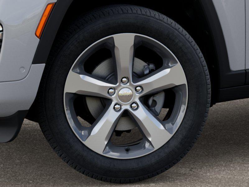 new 2025 Jeep Grand Cherokee car, priced at $46,900