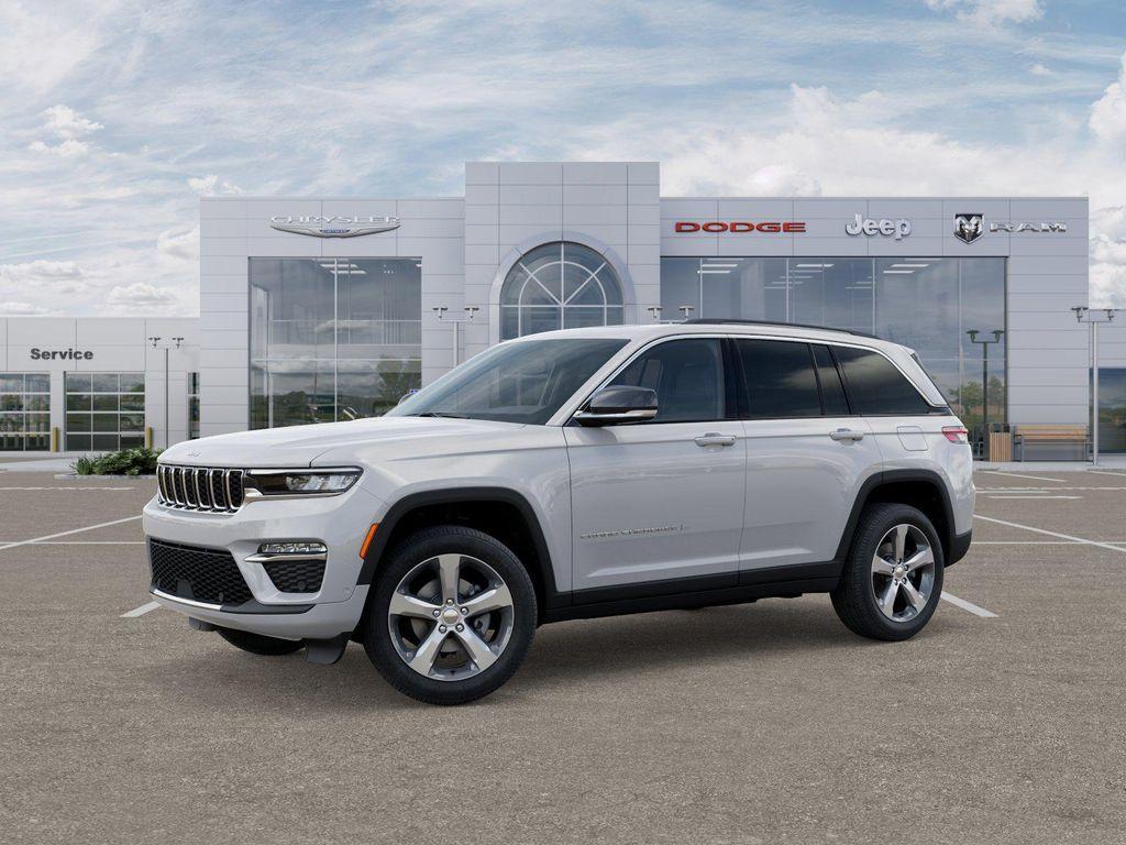 new 2025 Jeep Grand Cherokee car, priced at $46,900