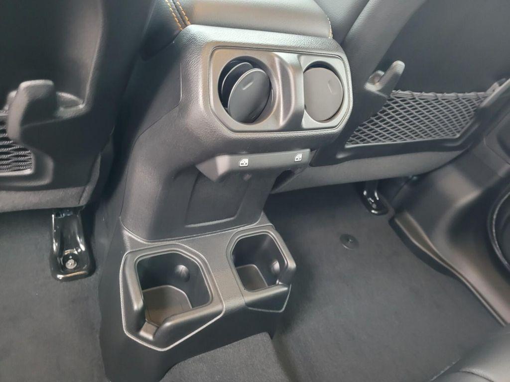 new 2025 Jeep Gladiator car, priced at $42,681