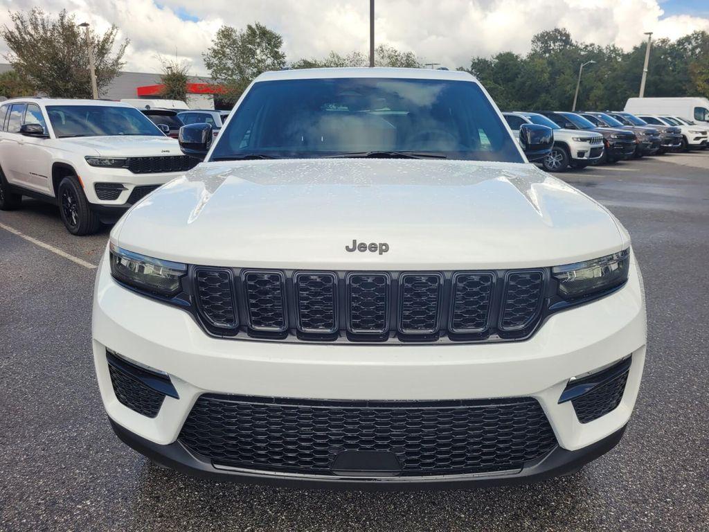 new 2025 Jeep Grand Cherokee car, priced at $41,483