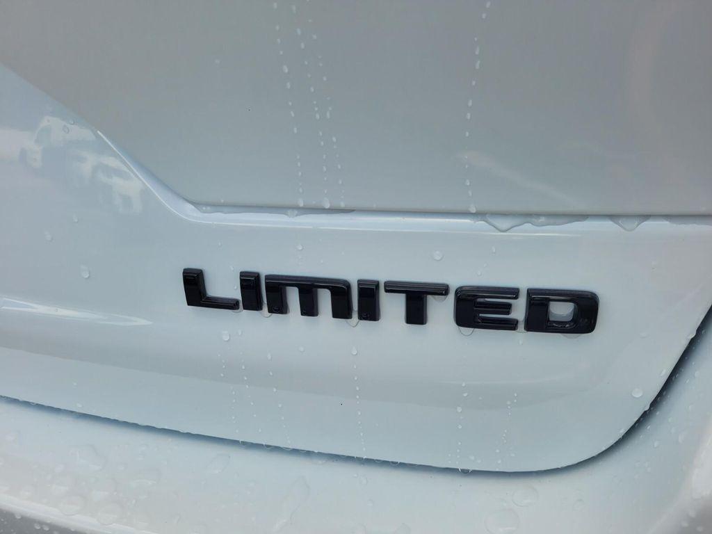 new 2025 Jeep Grand Cherokee car, priced at $41,483