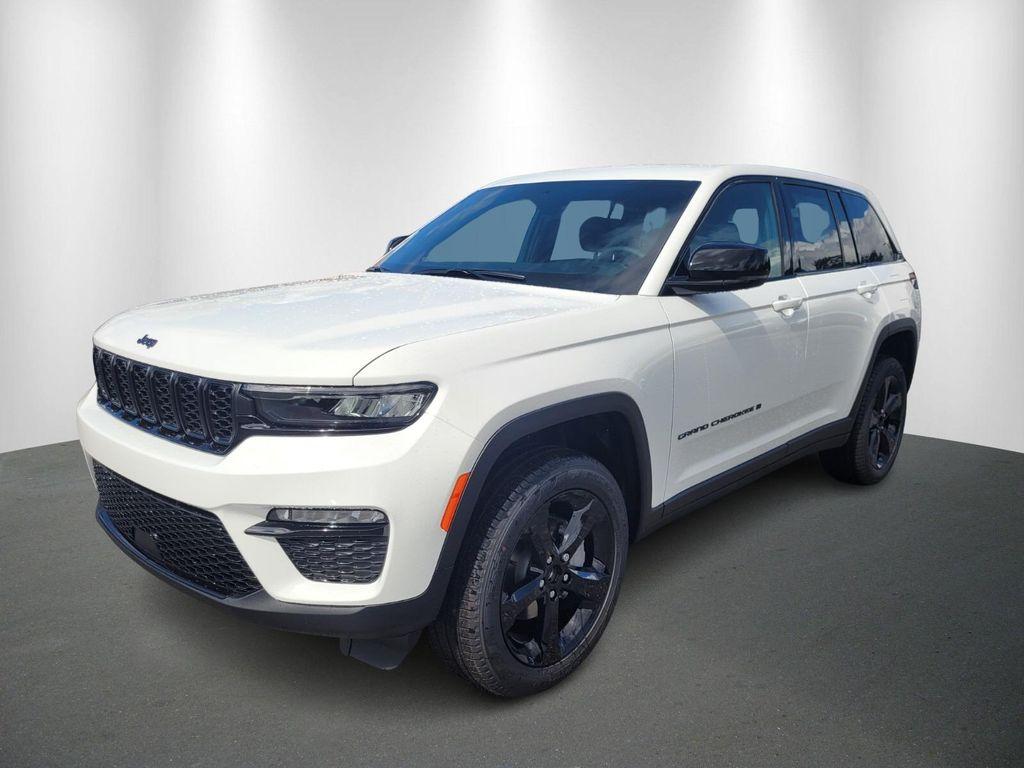 new 2025 Jeep Grand Cherokee car, priced at $41,483