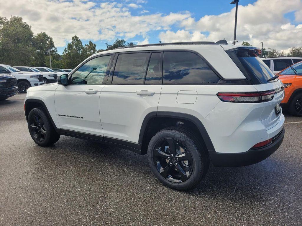 new 2025 Jeep Grand Cherokee car, priced at $41,483